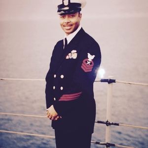 Meet your Posher, Derrick